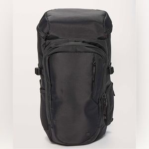 Lululemon Room to Roam Backpack *23L